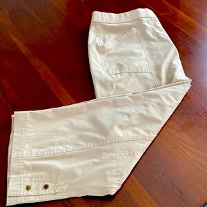 Chico’s beige golf capris
